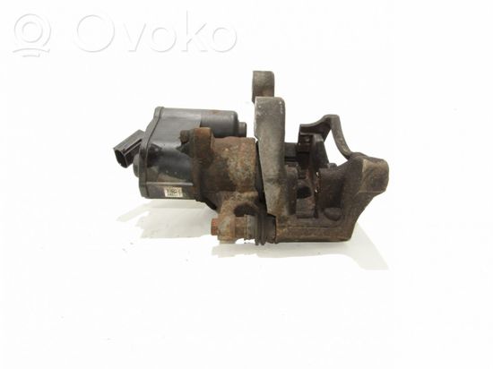 Volkswagen PASSAT CC Rear brake caliper 32332267