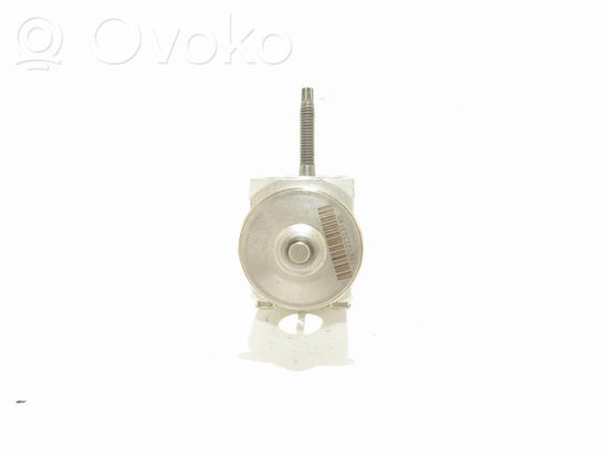 Mercedes-Benz C W205 Air conditioning (A/C) expansion valve A2058300105