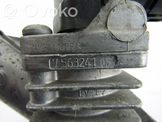BMW 1 E82 E88 EGR valve 7563241