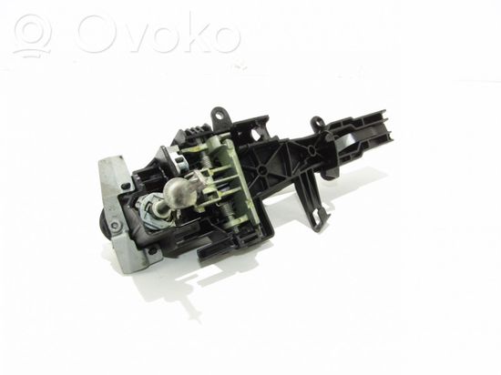 BMW 1 E82 E88 Front door exterior handle Nėra