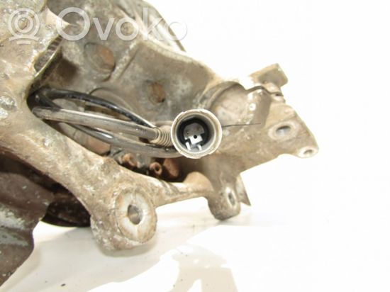 BMW 5 E39 Front wheel hub Nėra