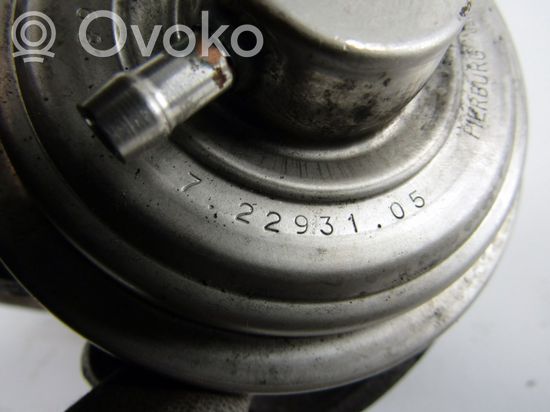 Mercedes-Benz C W203 EGR valve A611090075A