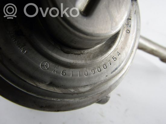 Mercedes-Benz C W203 EGR valve A611090075A