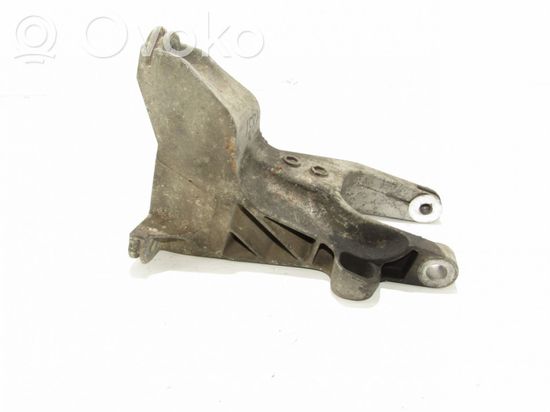 Volkswagen Transporter – Caravelle T5 Engine mounting bracket 7H0199343