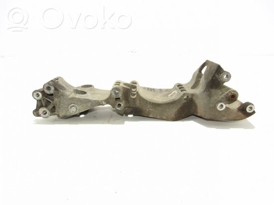 Volkswagen Transporter – Caravelle T5 Engine mounting bracket