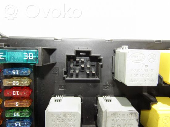 Mercedes-Benz Sprinter W906 Fuse module A9065450401