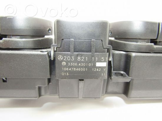 Mercedes-Benz C W203 Multifunctional control switch/knob 2038211151