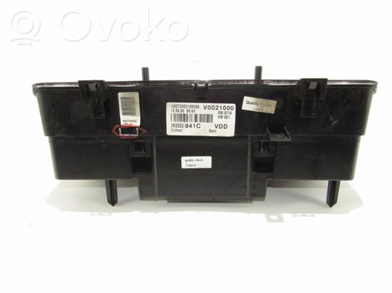 Volkswagen Caddy Speedometer (instrument cluster) 2K0920841C