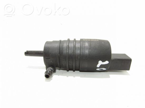 Mercedes-Benz ML W163 Windscreen/windshield washer pump 2220019