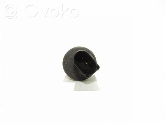 Mercedes-Benz ML W163 Windscreen/windshield washer pump Nėra