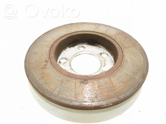 Volkswagen Golf IV Rear brake disc Nėra