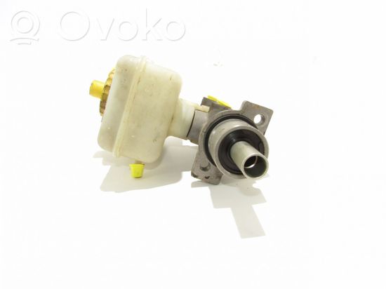 Volkswagen Golf IV Master brake cylinder