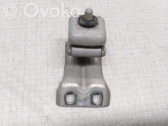 Audi A3 S3 8L Tailgate/trunk/boot hinge 8D9827299