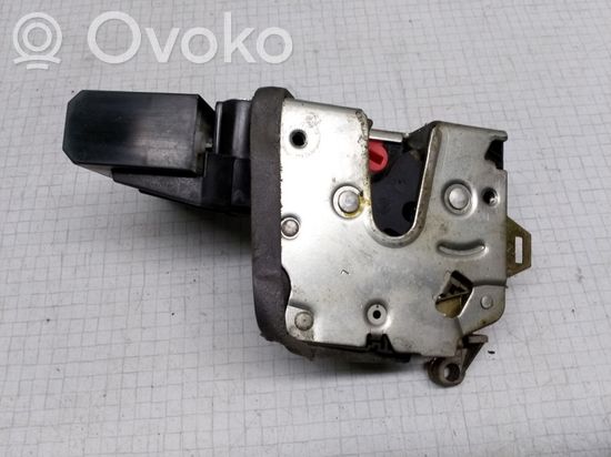 BMW 5 E39 Rear door lock 67118352165