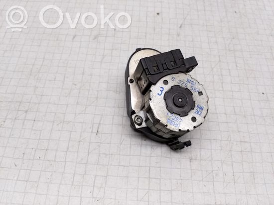 BMW 3 E46 Air flap motor/actuator 8370564