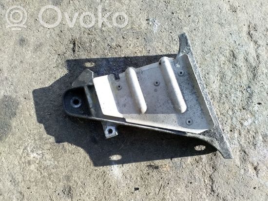 BMW 5 E39 Engine mounting bracket