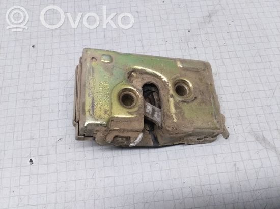 Volkswagen PASSAT B4 Rear door lock 357839016D