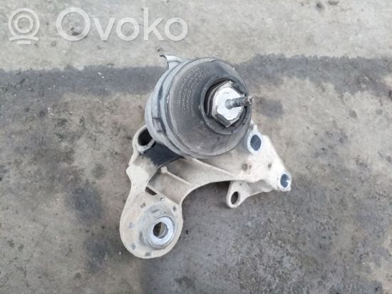 Volkswagen PASSAT B5 Engine mount bracket