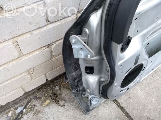 Mercedes-Benz E W211 Front door C744