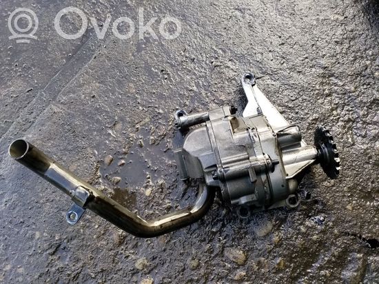 Mercedes-Benz E W211 Oil pump