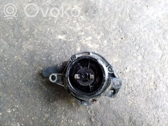 BMW 5 E39 Vacuum pump