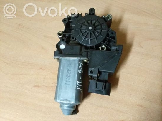 Audi A6 S6 C4 4A Front door window regulator motor 4A0959802B
