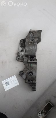 Volkswagen Bora A/C compressor mount bracket