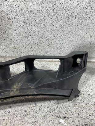 Volkswagen PASSAT B6 Front bumper mounting bracket 3C0807890