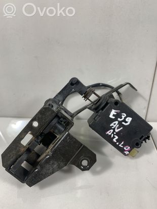 BMW 5 E39 Tailgate/trunk/boot lock/catch/latch 8238469