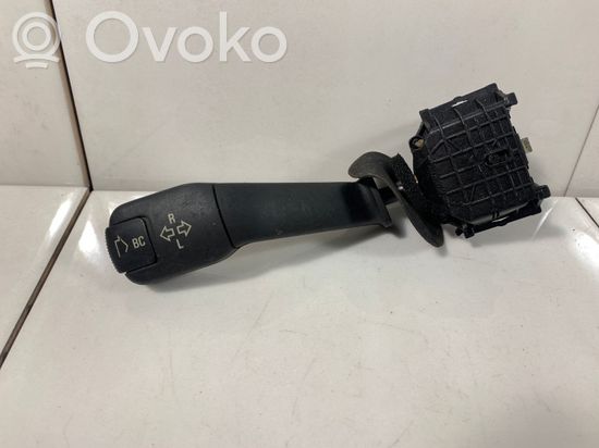 BMW 5 E39 Indicator stalk 8352172