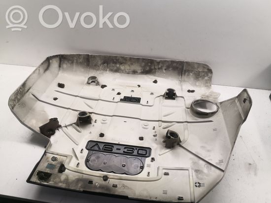 Audi Q7 4L Engine cover (trim)