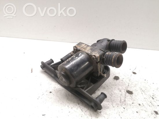 BMW 5 E60 E61 Coolant heater control valve
