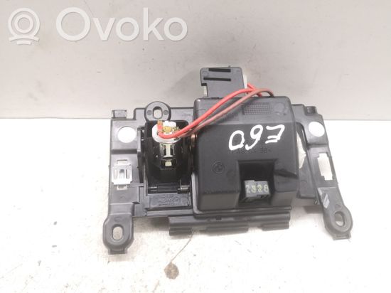 BMW 5 E60 E61 12 V Socket (front) 314250100