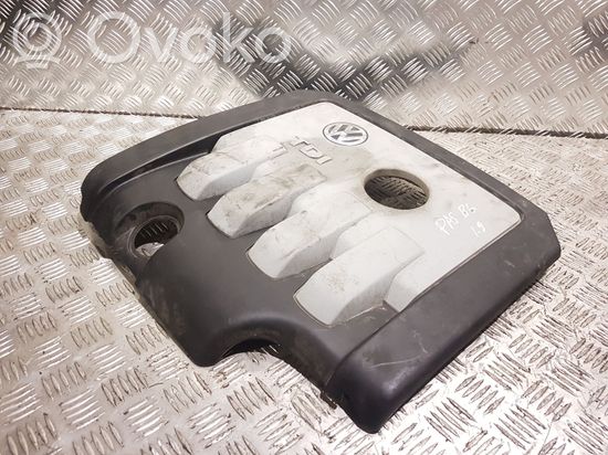 Volkswagen PASSAT B6 Engine cover (trim)