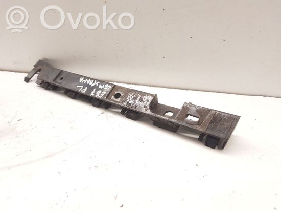 BMW 1 E81 E87 Front bumper mounting bracket 7118160