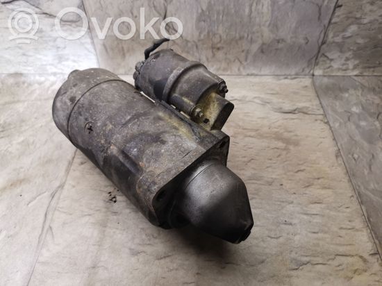 BMW 5 E39 Starter motor 2247391