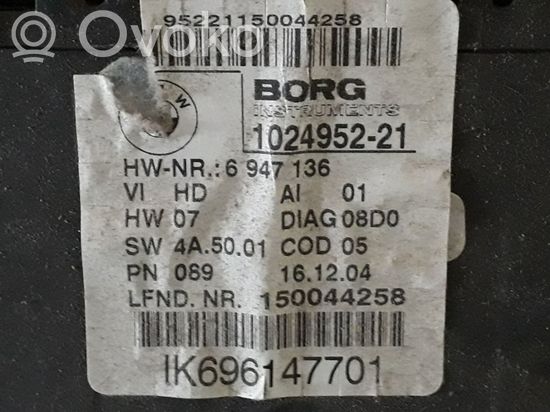 BMW 1 E81 E87 Speedometer (instrument cluster) 102495221 IK696147701
