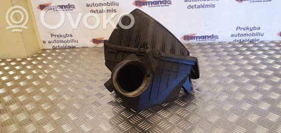 BMW 5 E60 E61 Air filter box 757777802