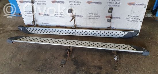 Audi Q7 4L Sill