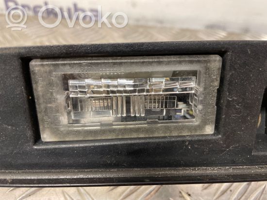 BMW 7 E65 E66 Trunk door license plate light bar 2589810