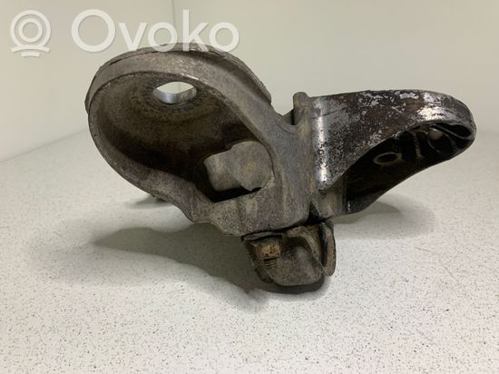 Volkswagen PASSAT B5.5 Engine mounting bracket 4B0199351B