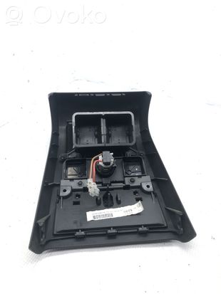 Volkswagen PASSAT B6 Dash center air vent grill 3C0863615