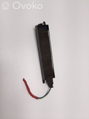 Mercedes-Benz E W211 Aerial antenna amplifier A2118202575
