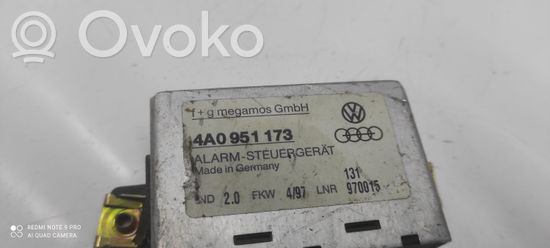Audi 100 S4 C4 Alarm control unit/module 4A0951173