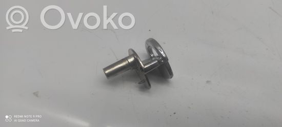 Audi A4 S4 B8 8K Tie down hook / loop 3C9867160