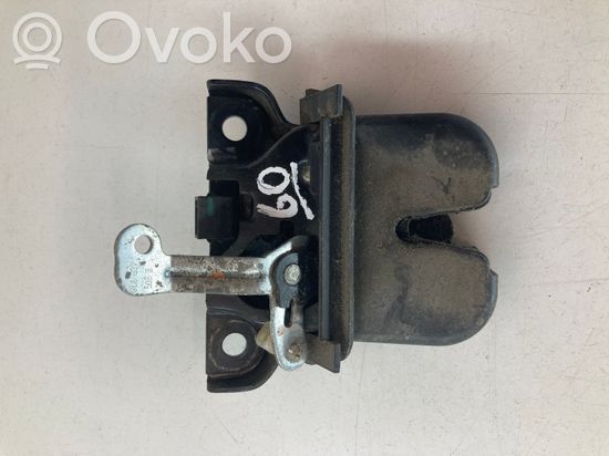 Audi A3 S3 8L Tailgate/trunk/boot lock/catch/latch 8L0827505E