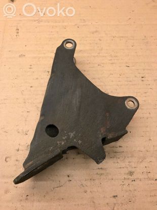 Volkswagen Golf II Engine mounting bracket