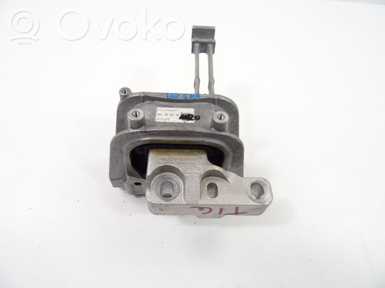 Volkswagen Tiguan Engine mount bracket 5Q0199262DE