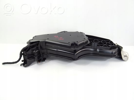 Audi Q2 AdBlue liquid reservoir 5Q0131877R