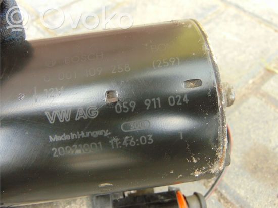 Audi A4 S4 B7 8E 8H Starter motor 059911024
